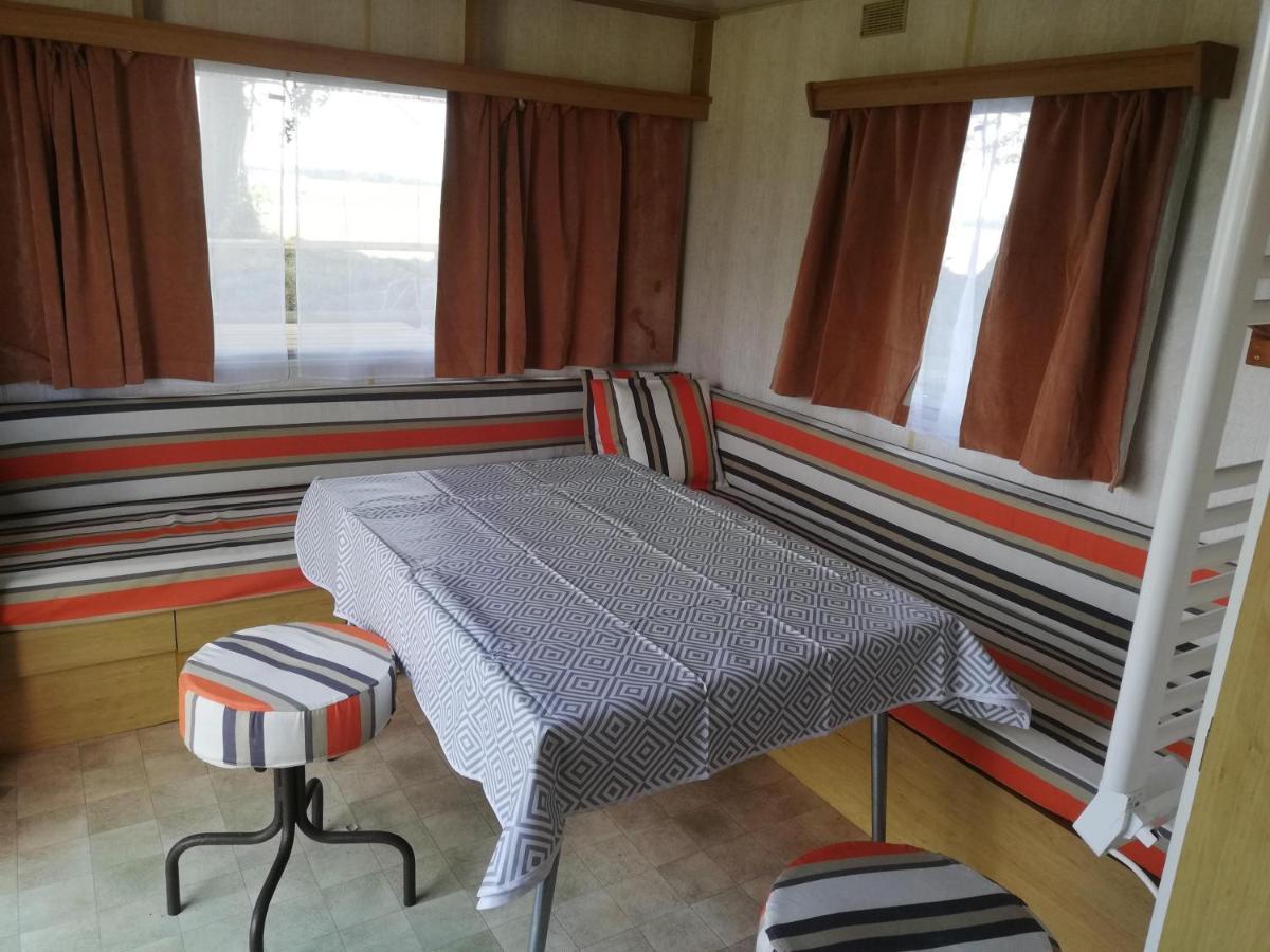 Hotel Pulilane Le Torp-Mesnil Zewnętrze zdjęcie